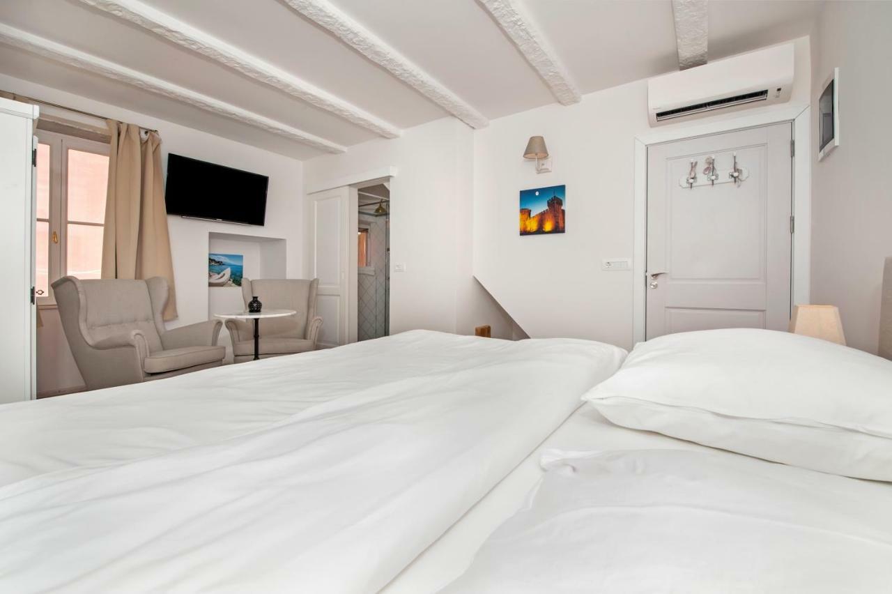 Casa Colloredo Free Parking Ровінь Екстер'єр фото