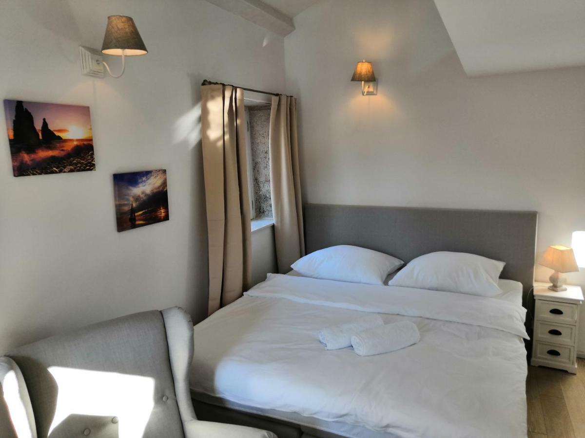 Casa Colloredo Free Parking Ровінь Екстер'єр фото